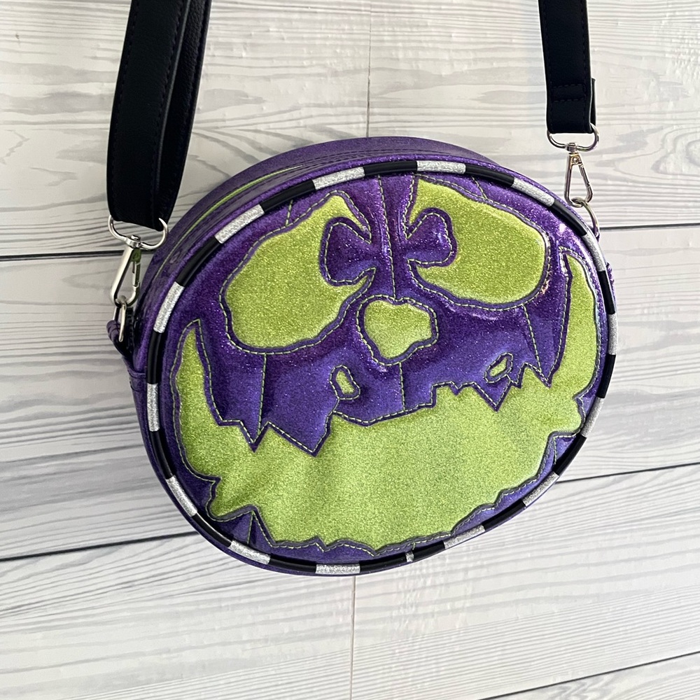Love Pain and Stitches Stylish Pumpkin Crossbody